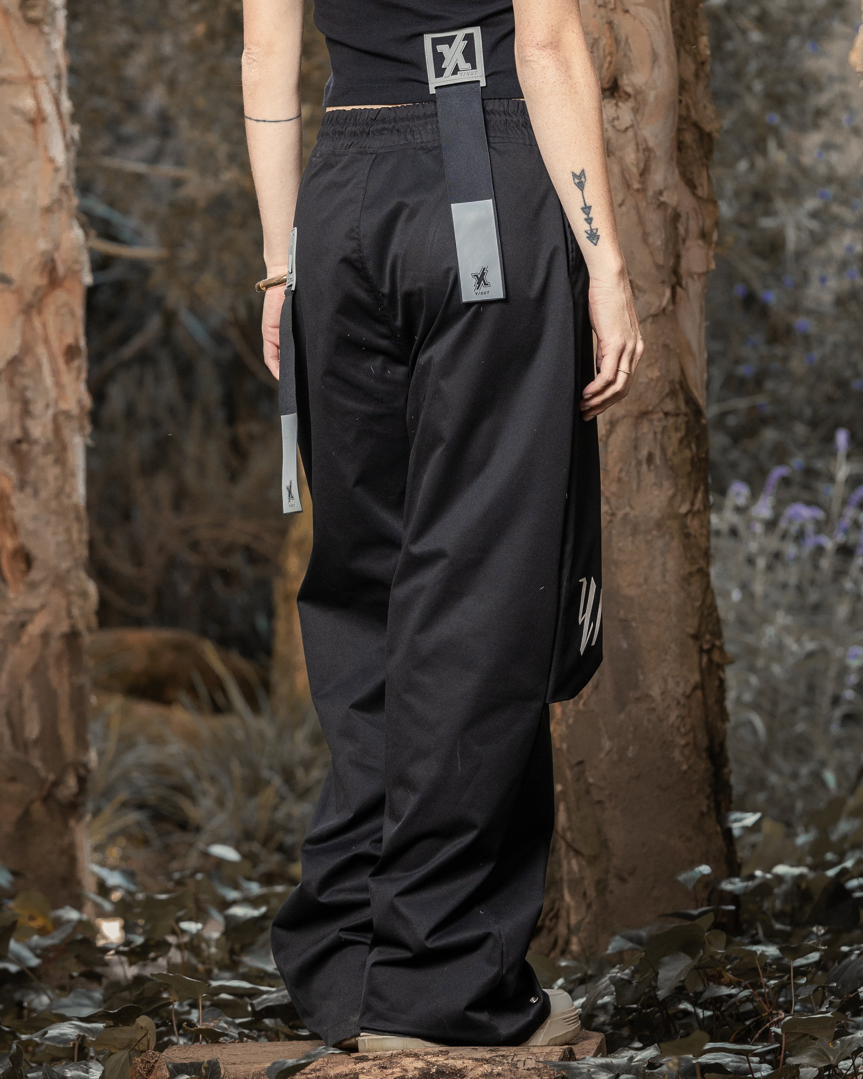 BLACK TRUFFLE PANT - Image 8