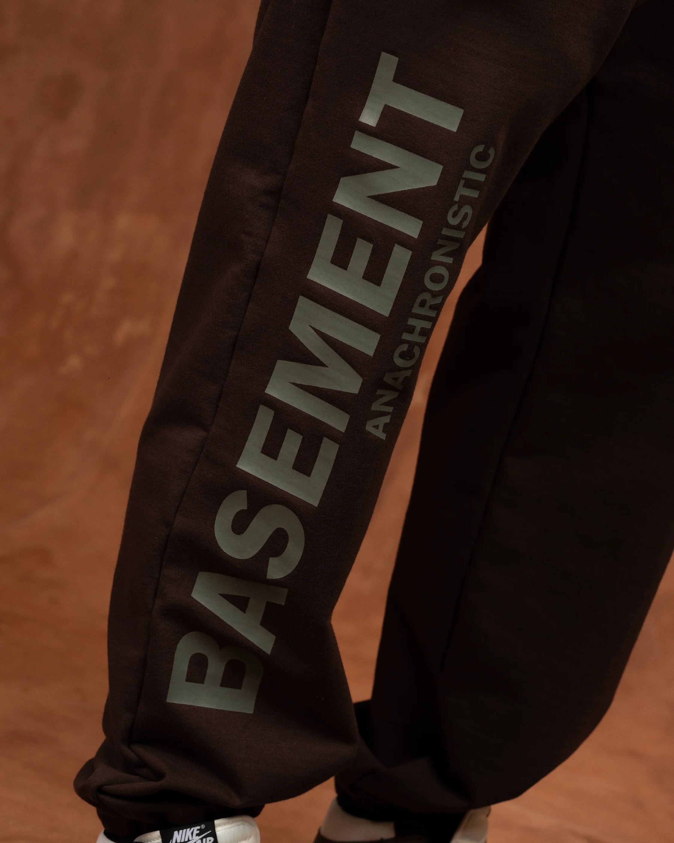 BOUNCING SWEATPANTS - Image 4