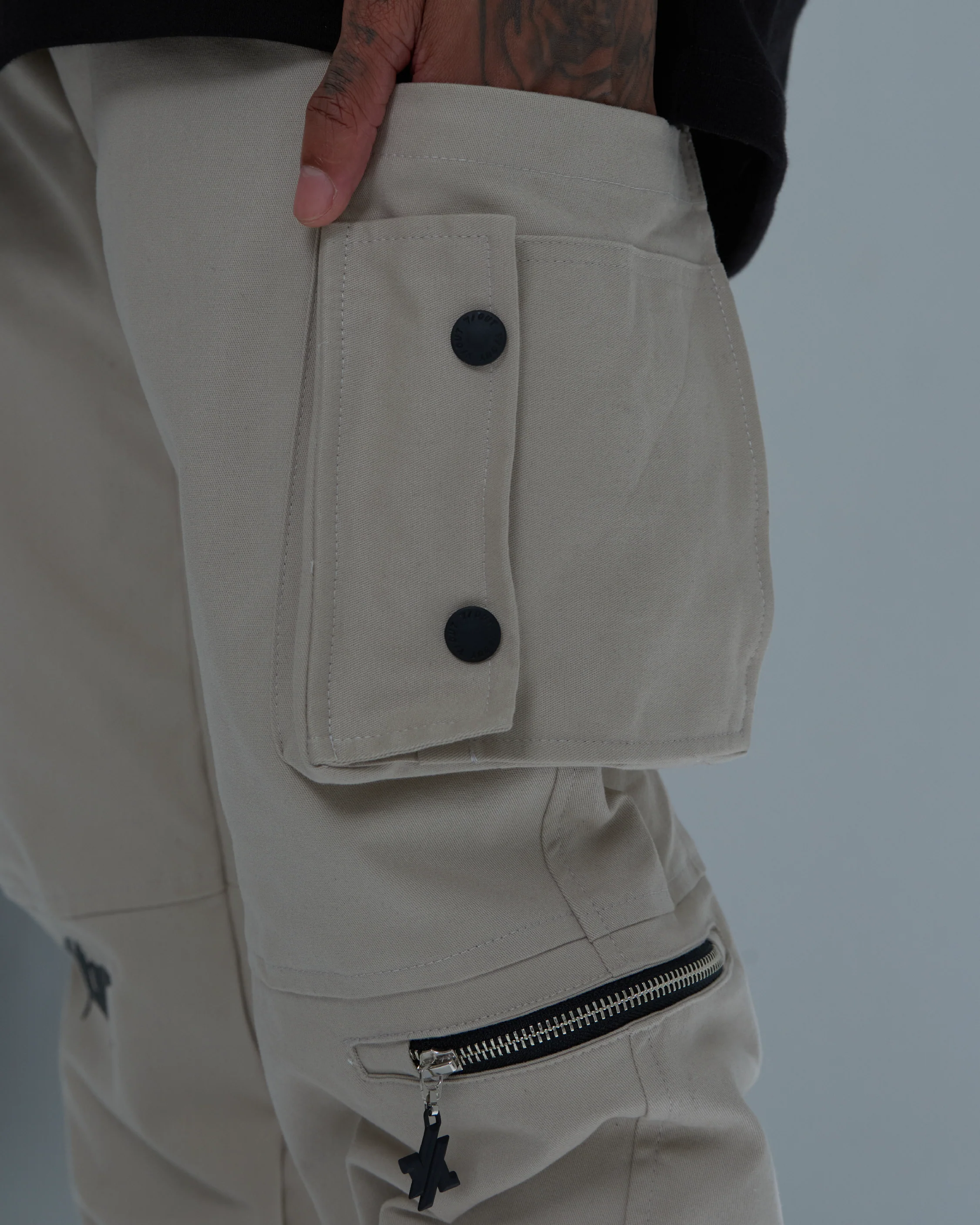 CARGO HIGH CLASS - Image 5