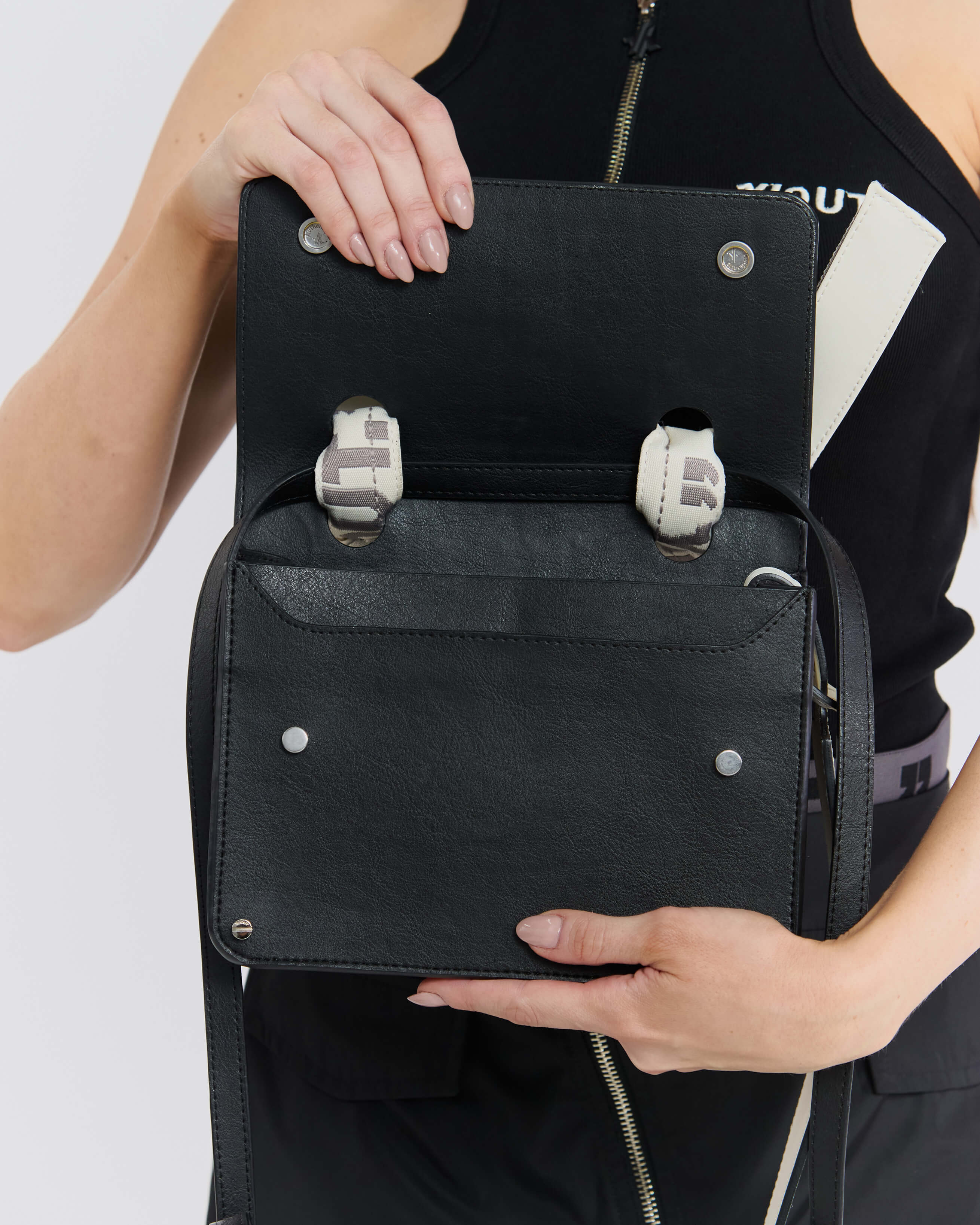 PRIORITY PURSE - Image 3