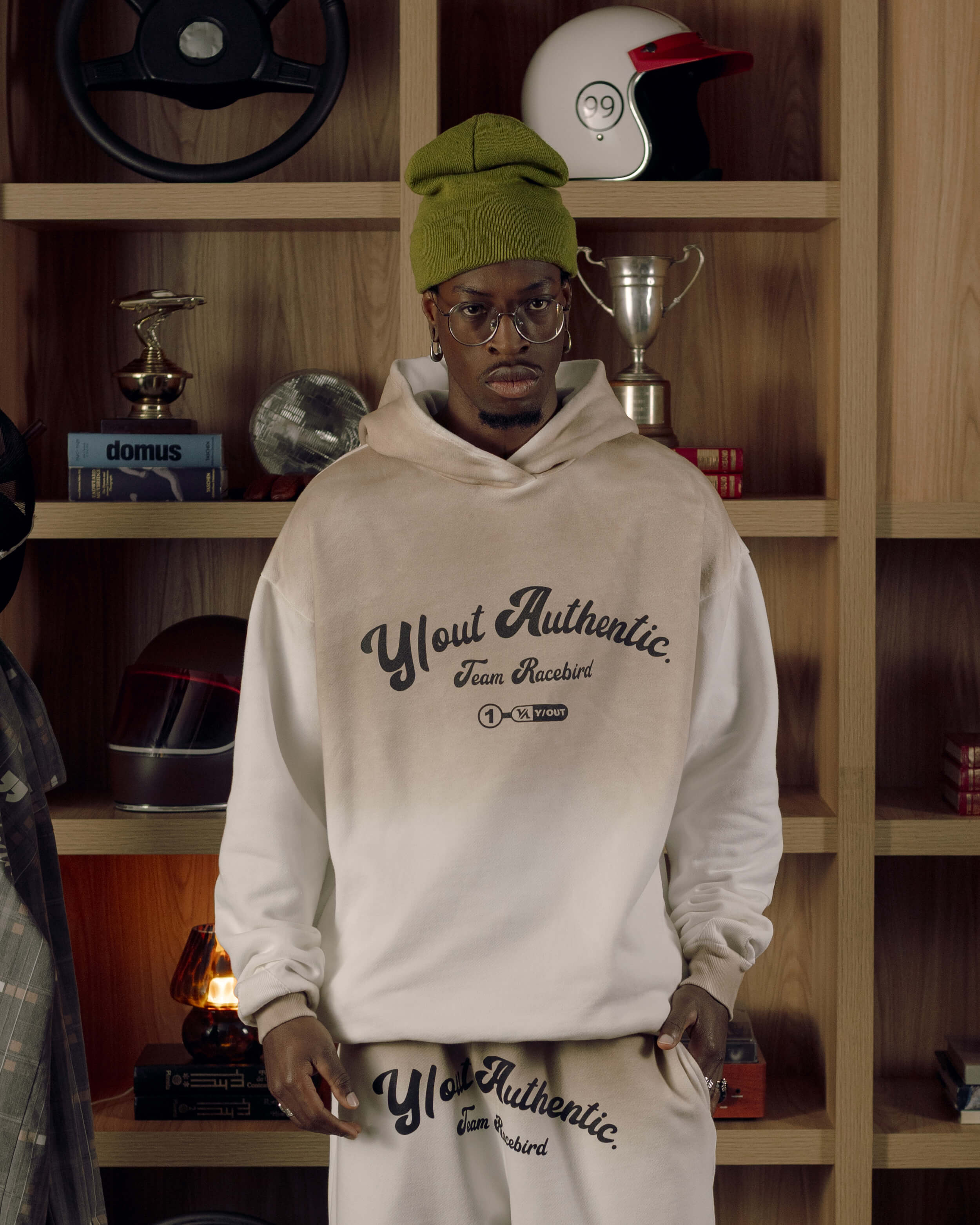 RED FLAG HOODIE - Image 3