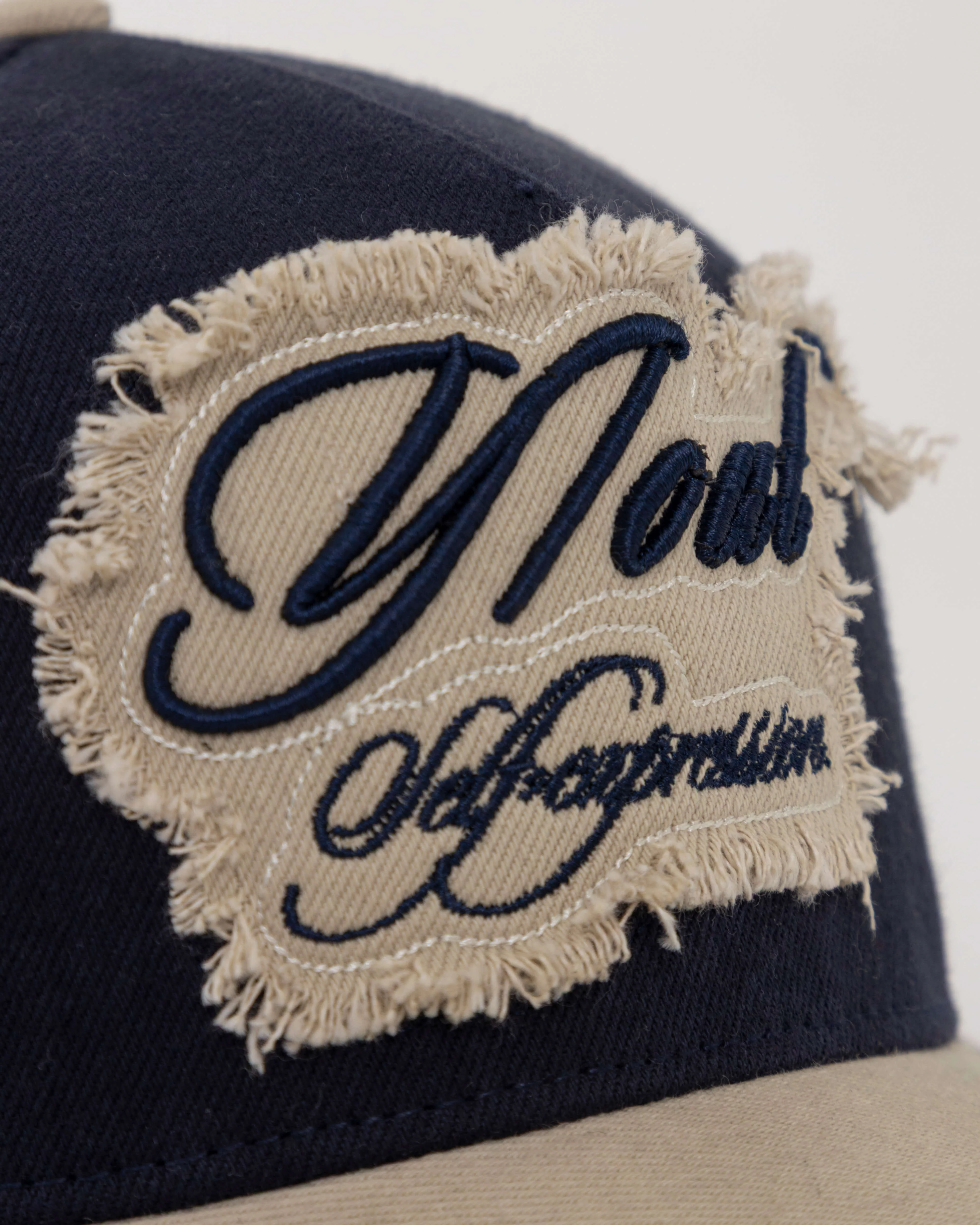 SELF CAP - Image 5