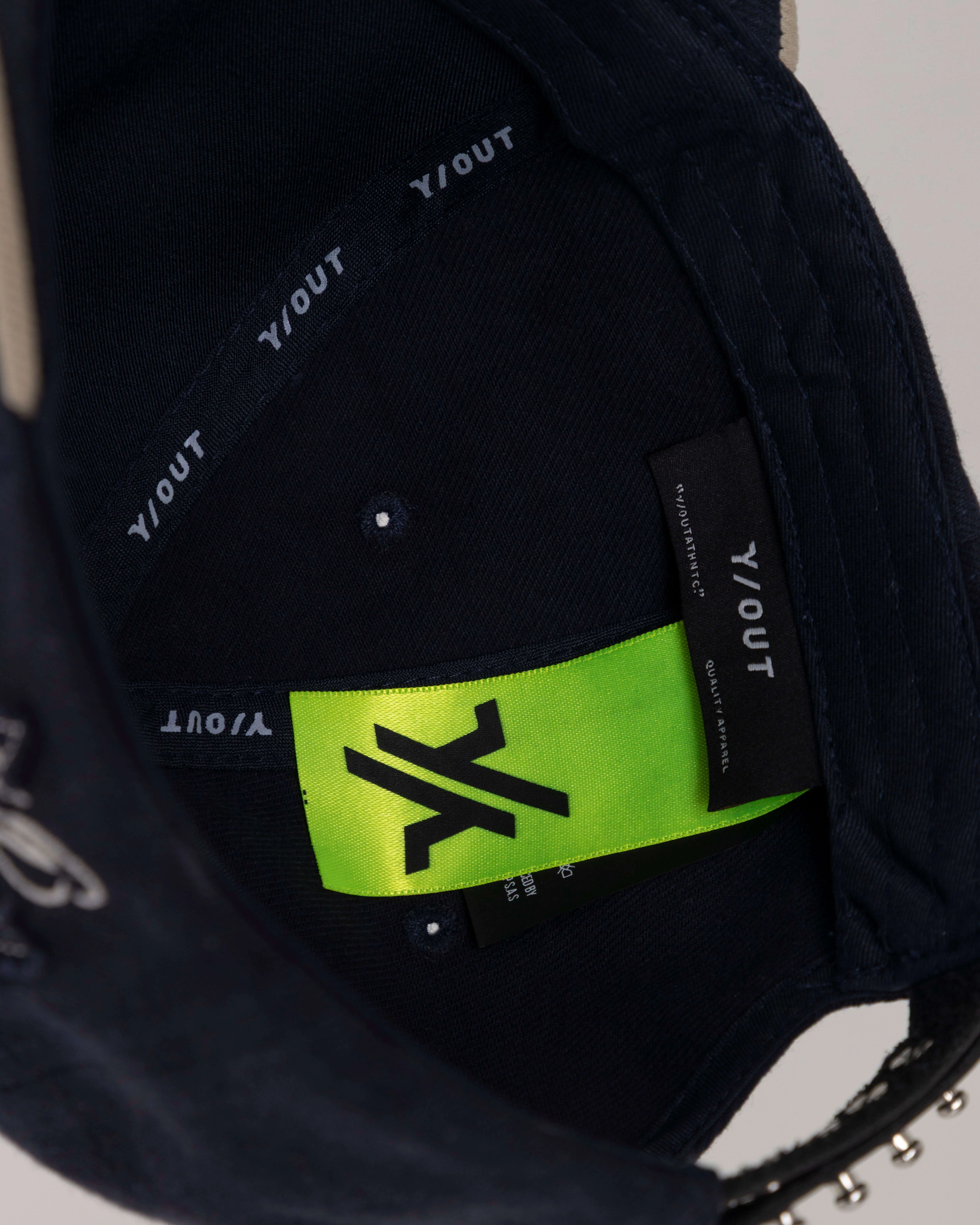 SELF CAP - Image 8
