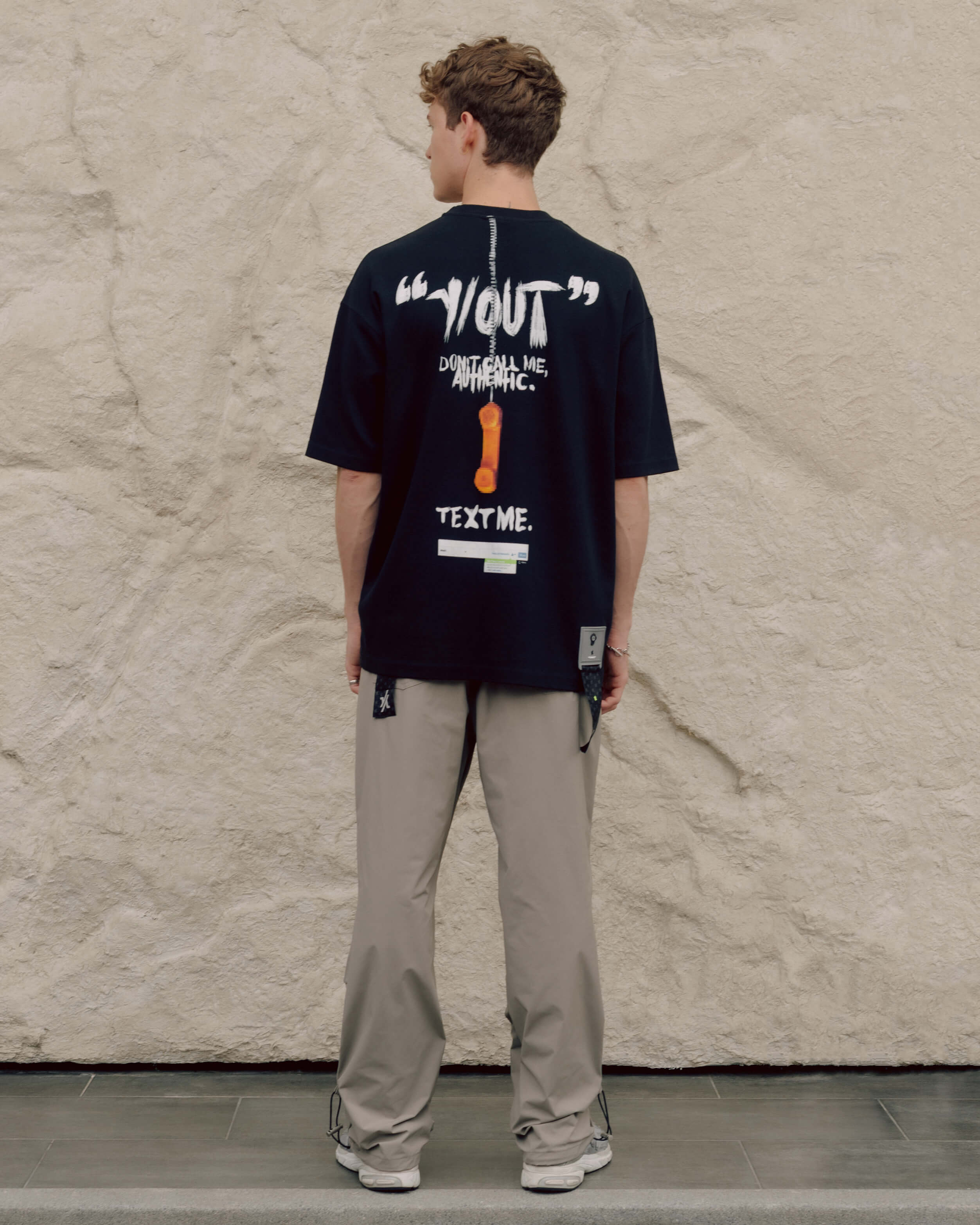TEXT ME T-SHIRT - Image 4